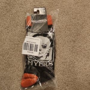 Halloween Michael Myers Crew Socks Shoe ize 8-12 Sock Size 10-13 HORROR